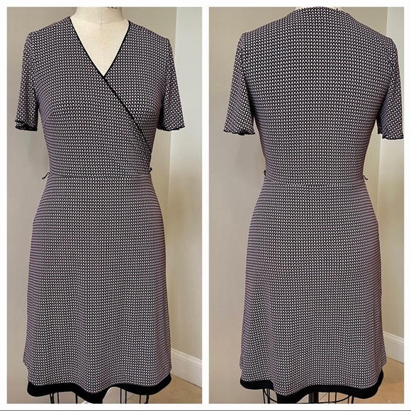 White House Black Market Reversable Floral/Geo Print Faux Wrap Dress Size 2 - Picture 5 of 8